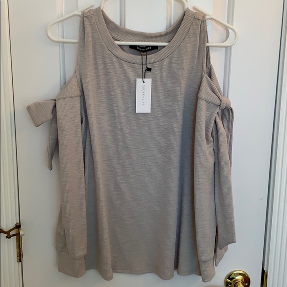 Sugarlips Tops - BRAND NEW TAG ON Long Sleeve Shirt